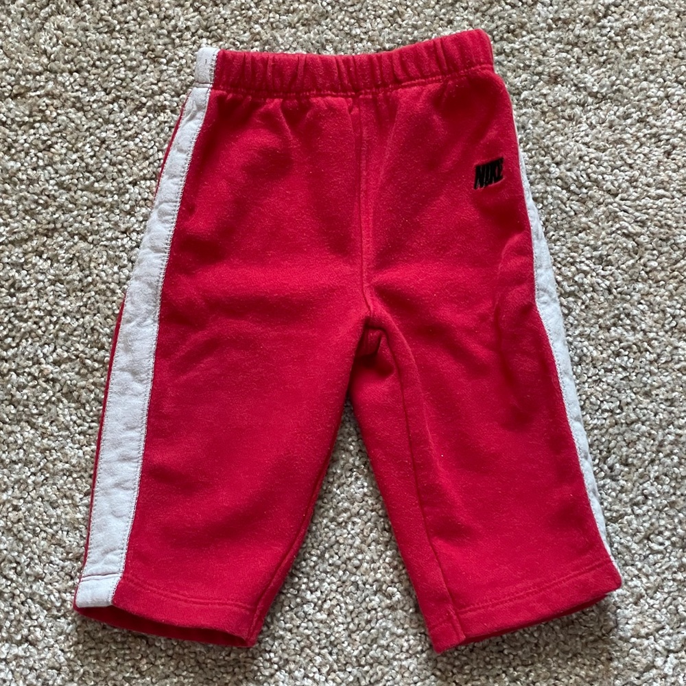 Gently Used Nike Seeatpants